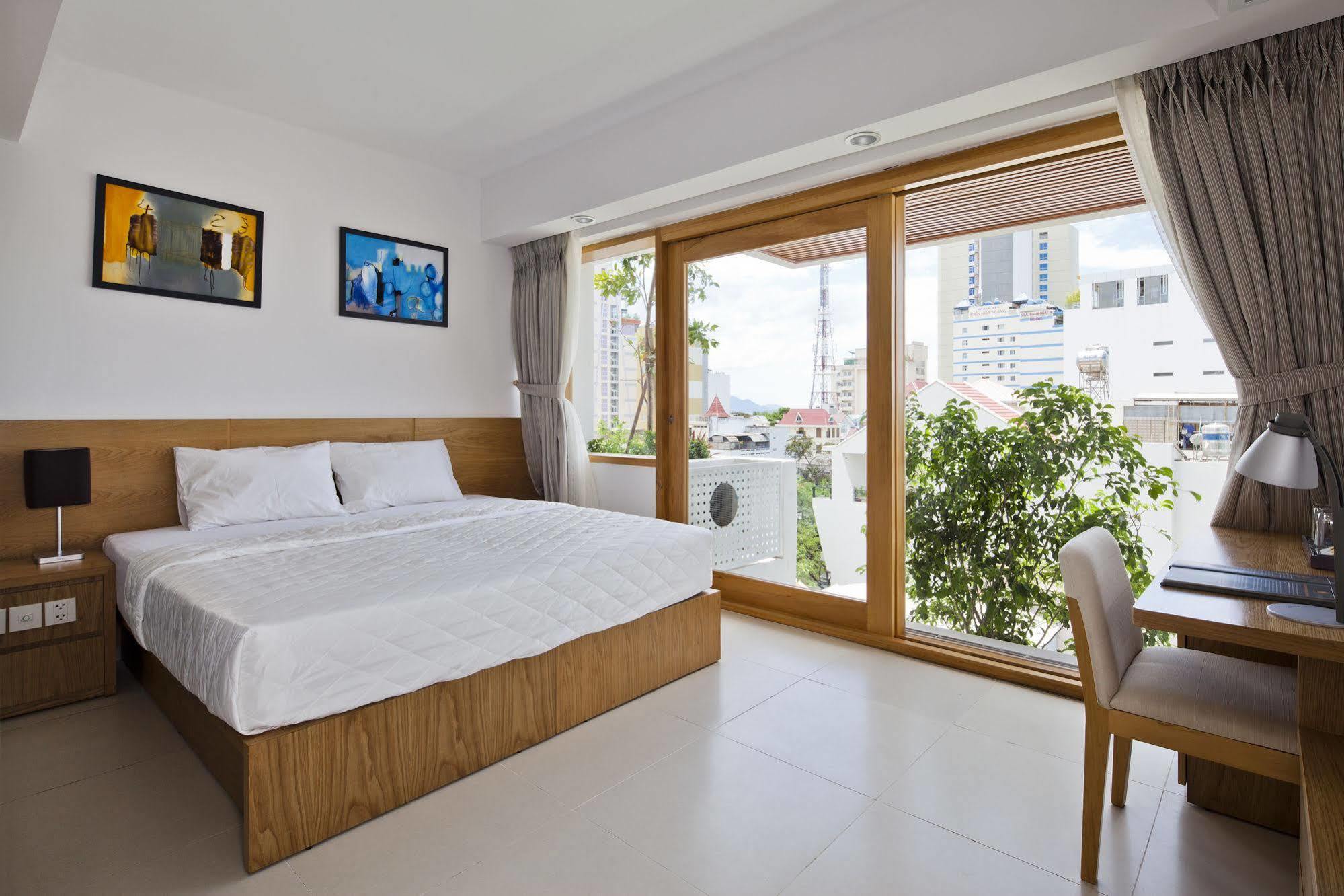 Golden Holiday Hotel Nha Trang Exterior photo