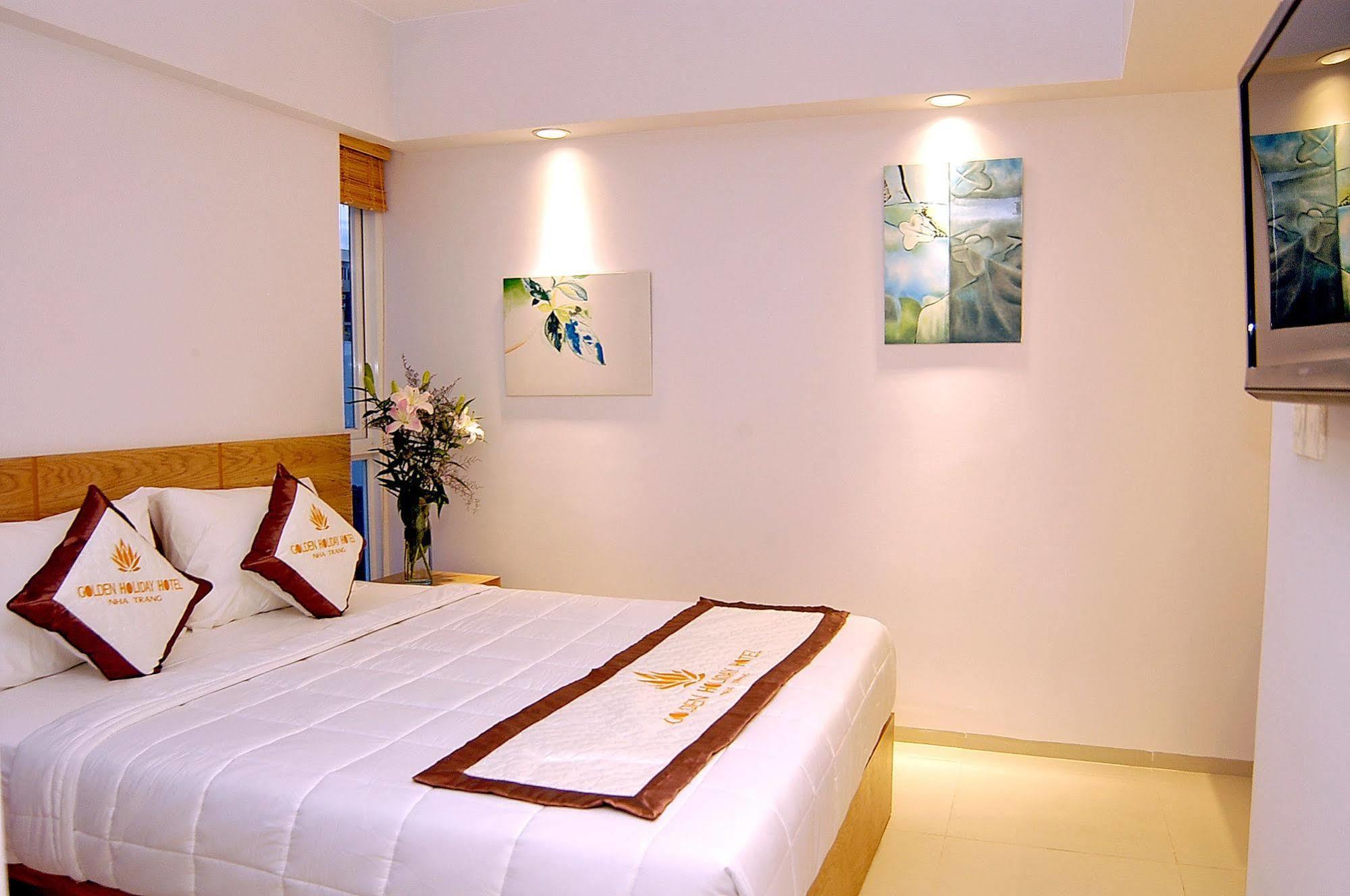 Golden Holiday Hotel Nha Trang Exterior photo